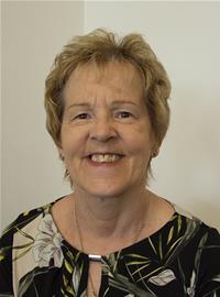 Profile image for Councillor Evonne Parkin